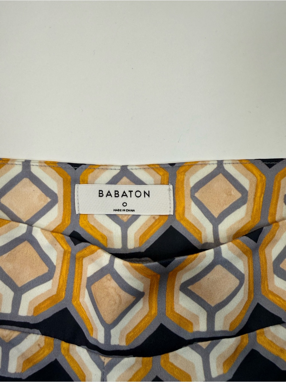 Babaton Aritzia Geometric Print Wide Leg Trousers | Size 0 | High Rise Statement - Picture 2 of 4